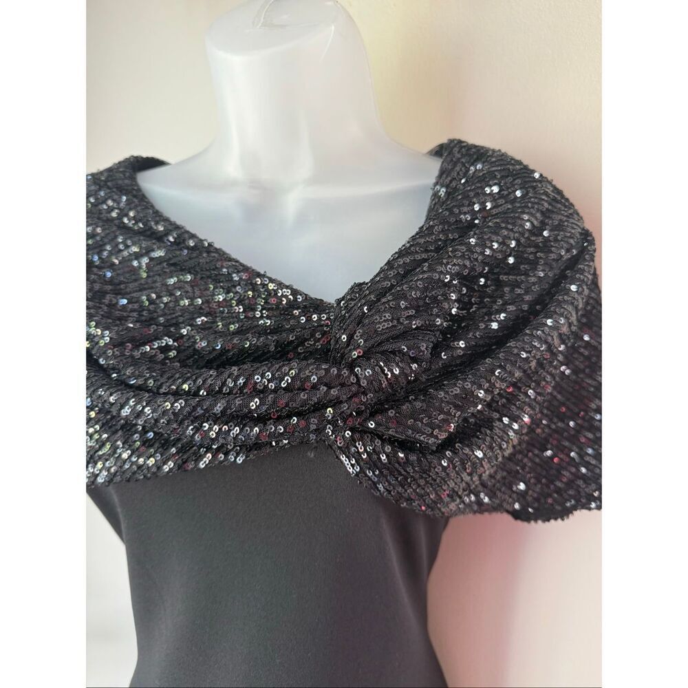 Eliza J Black Sequined Shawl Mermaid Formal Gown Size 6 - Picture 5 of 11